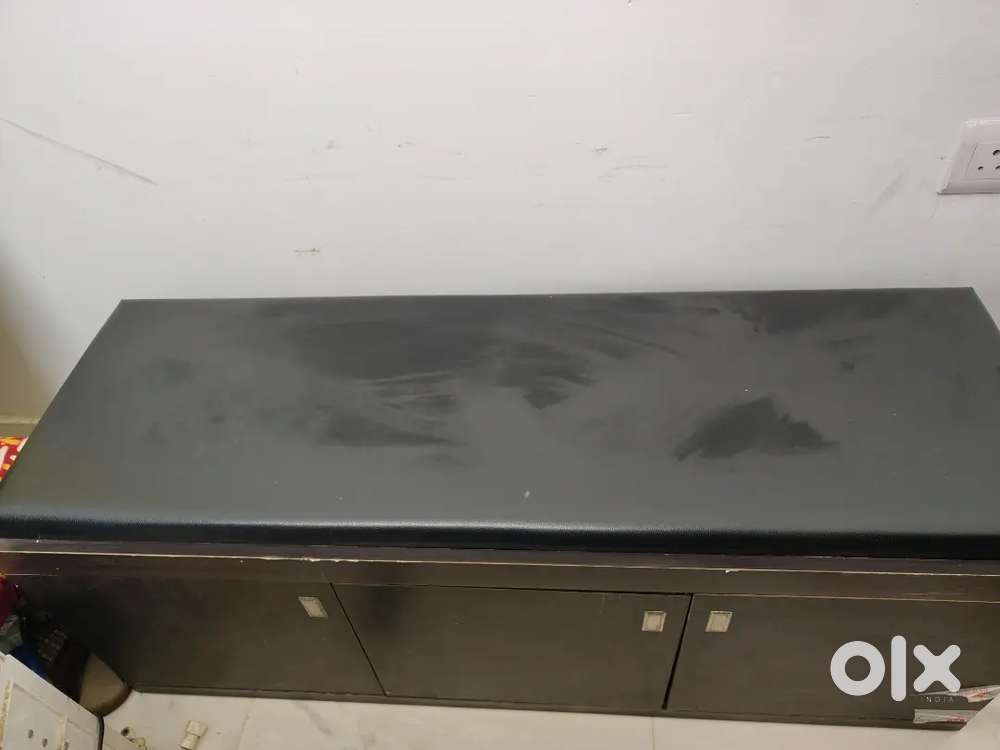 Study Table and Seatable 3 door shoerack