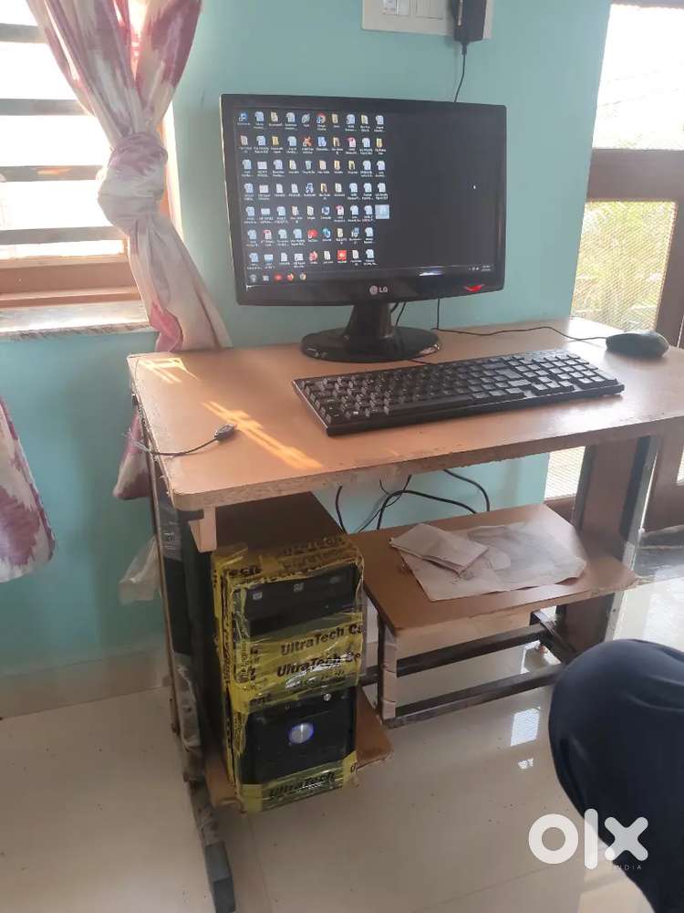 LG moniter iTAIL cpu free keybord + mouse