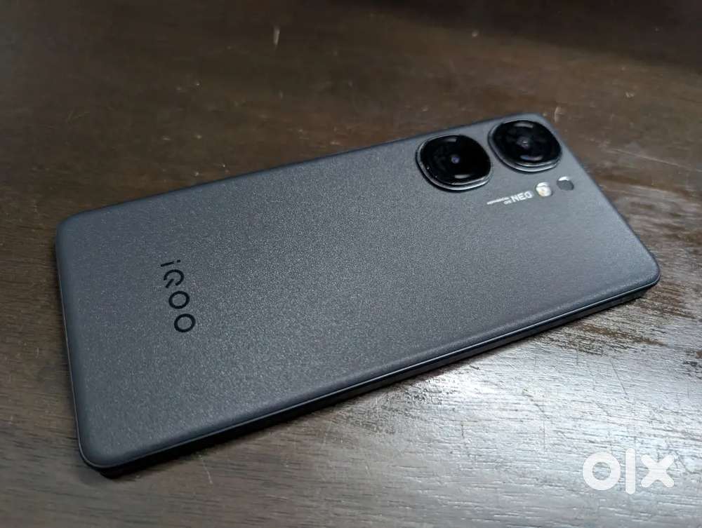 IQOO Neo9 Pro 12+12GB RAM and 256GB storage, top variant.