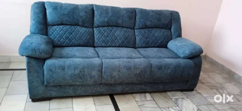 Seven seater sofa set