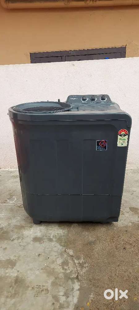 Whirlpool washing machine  neat condition