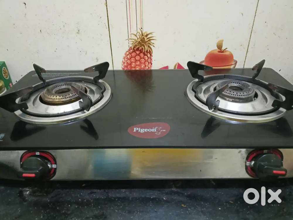 Selling 3 month old Gas stove under 4 years warranty