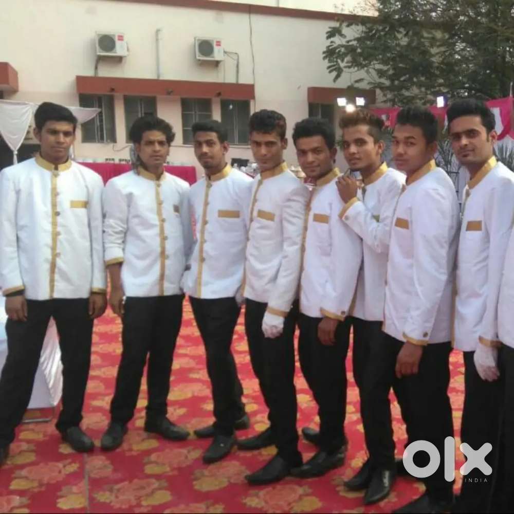 Events work..waiter ka kaam hai..only smart boys and beutiful girls