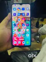 Bill box nd og charger nd its 1/5 year mobile if u any one interested