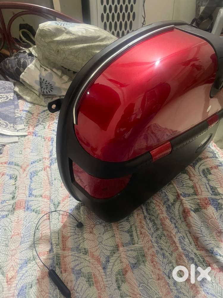 Studds side box