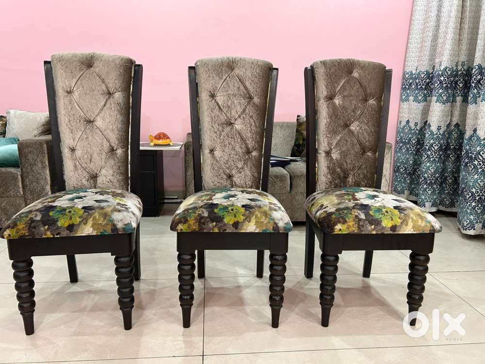Velvet cushioned chairs