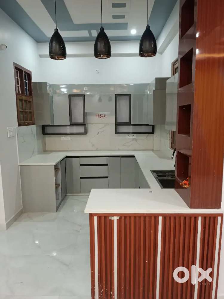 2 BHK semi furnished beautiful house available in Gomti Nagar