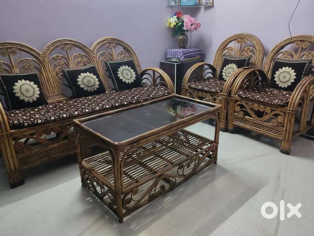 3+1+1 sofa set with cushion