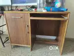 Computer table