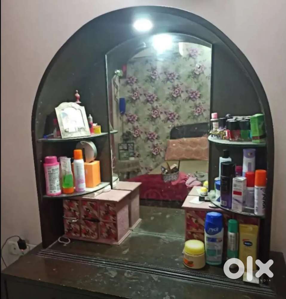 Wooden Dressing Table with Storage Table