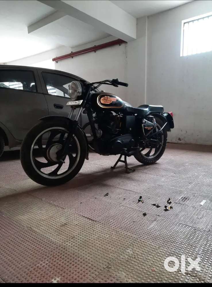 Royal Enfield bullet 350 2000-2002(starts without battery)