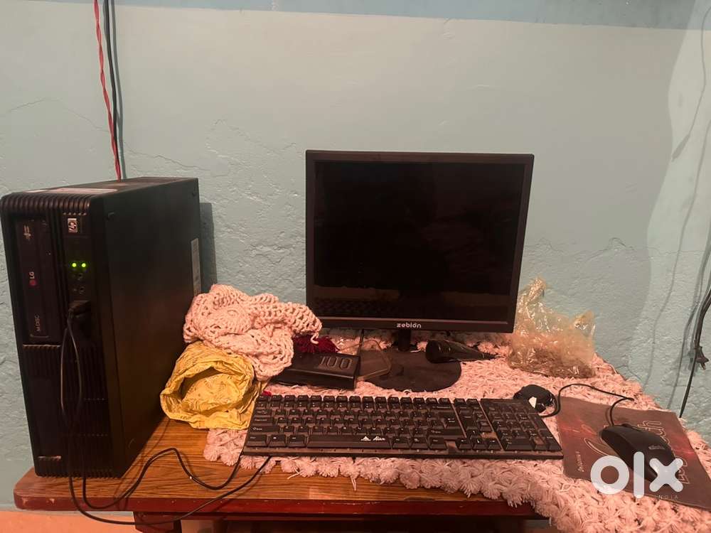 Computer 4 gb ram 6 mhana purna