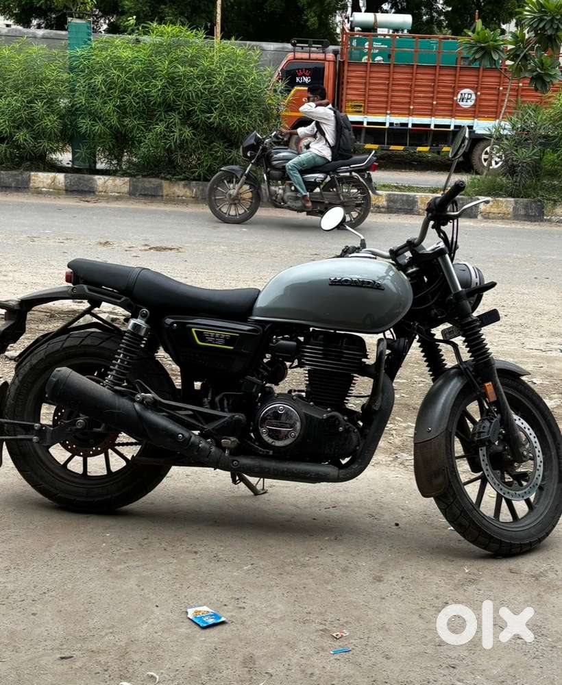 Honda CB 350RS **Almost NEW**