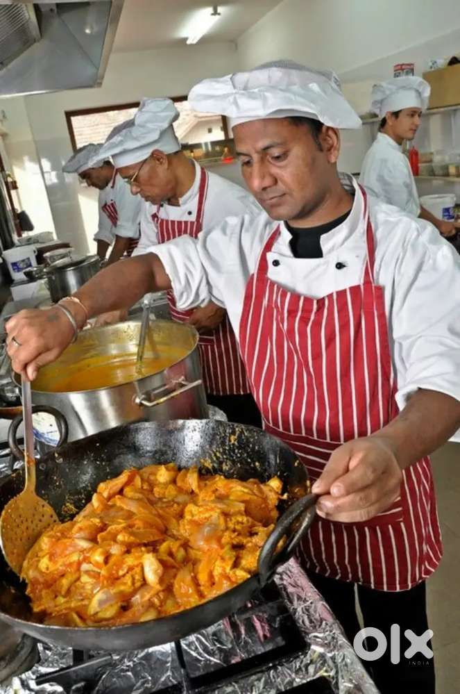 Cook & Waiter (Suhani Veg Restaurant)