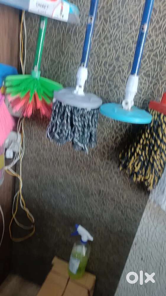 मेनेजर-1(मेल-फीमेल कोई भी),सेल्समैन-10