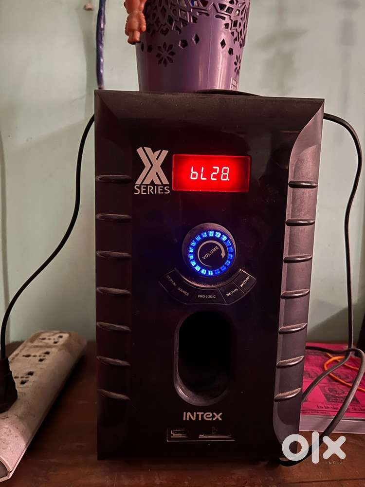 5 speakers and one woofer