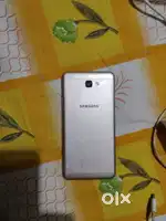 Samsung galaxy J7 prime with flip cover
