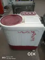 Whirlpool 7.5kg semi automatic washing machine good condition