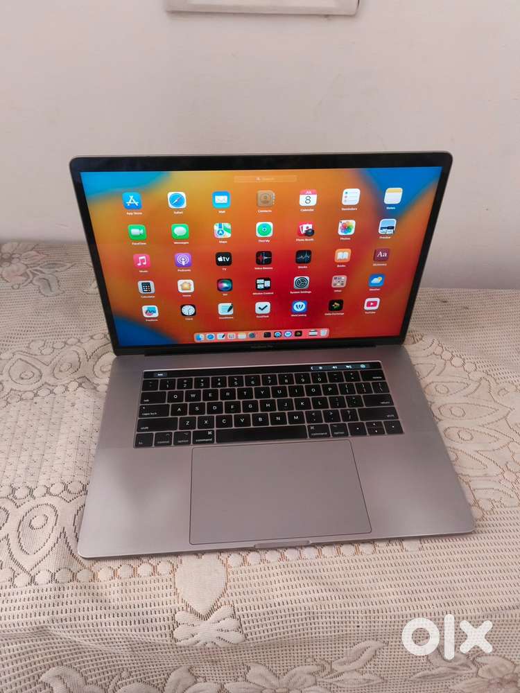 Apple Macbook Pro 15” Touchbar 16/512
