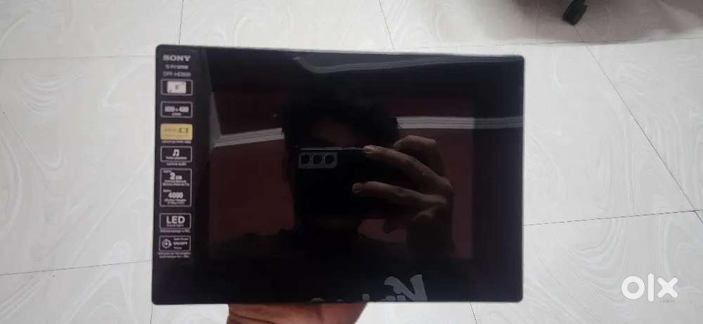 Sony Digital photo frame.