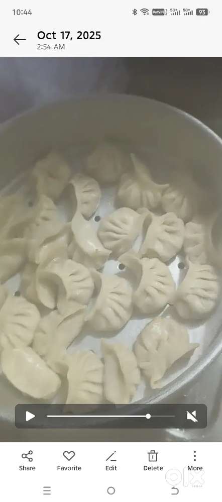 Kisi ko wholesale price per momos cahea mil jayge hamare pass