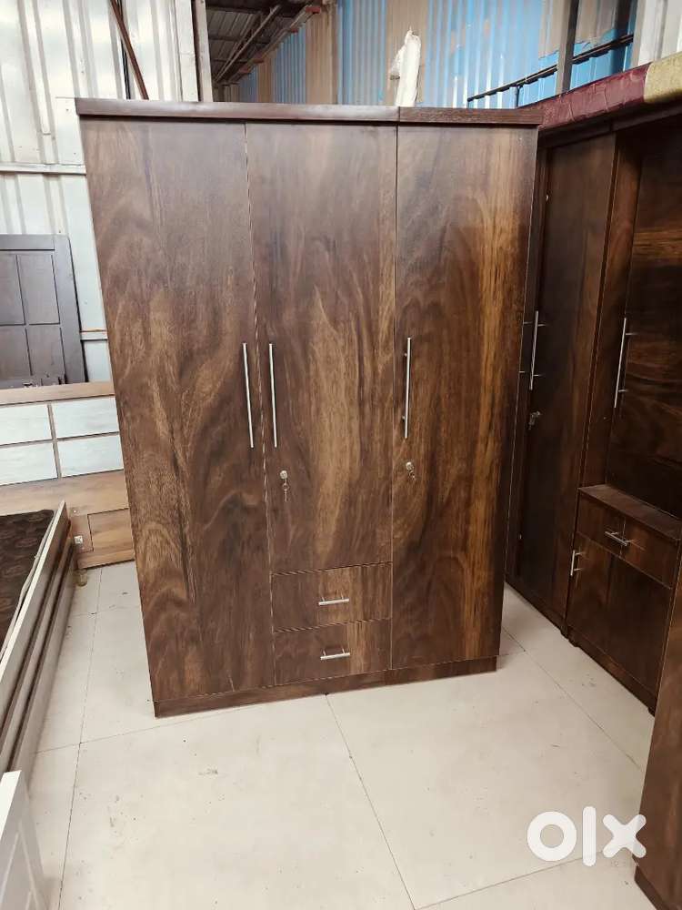 3 Door Wardrobe quality based