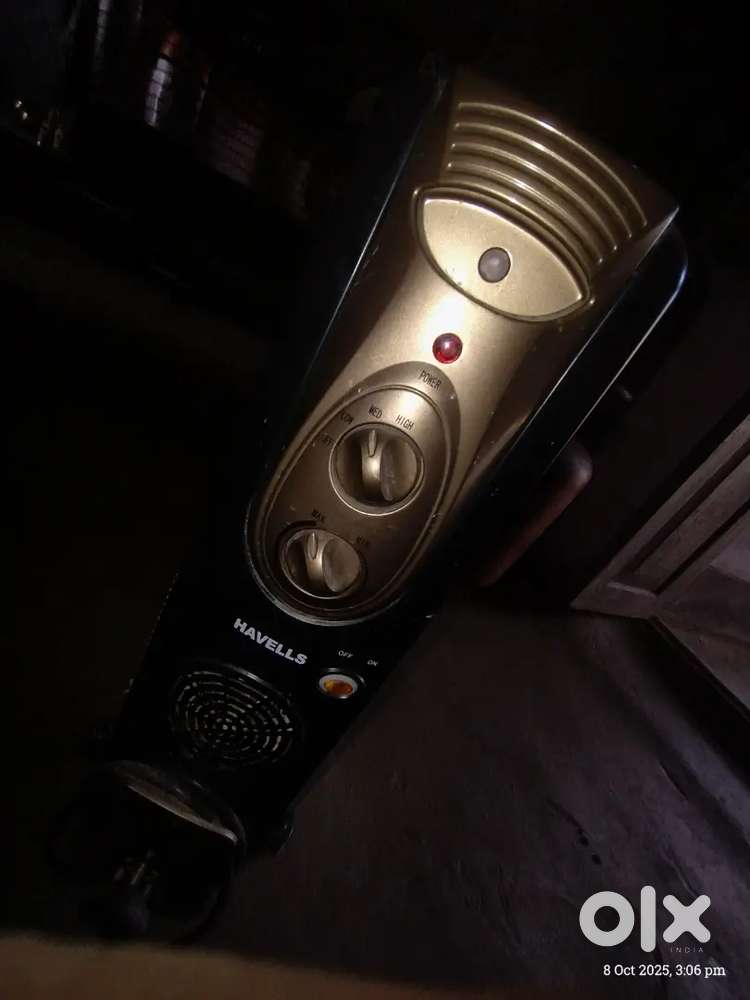 Havells Oil Heater, 2 Years Old , 2900W , Room Heater for Winter