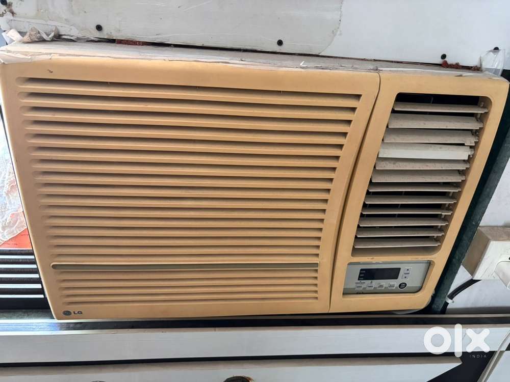 LG AC 1.5 ton - Excellent condition