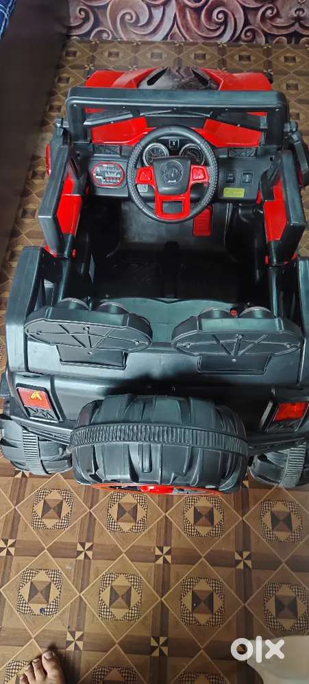 Electronic baby car