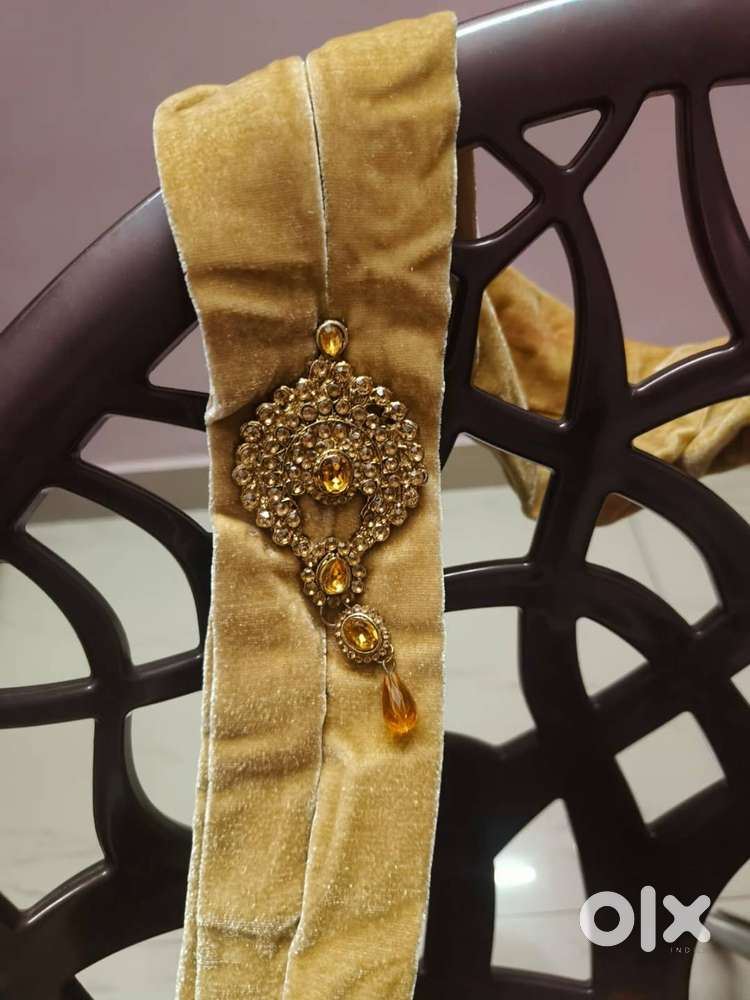 Gold Makhmal Sherwani Dupatta