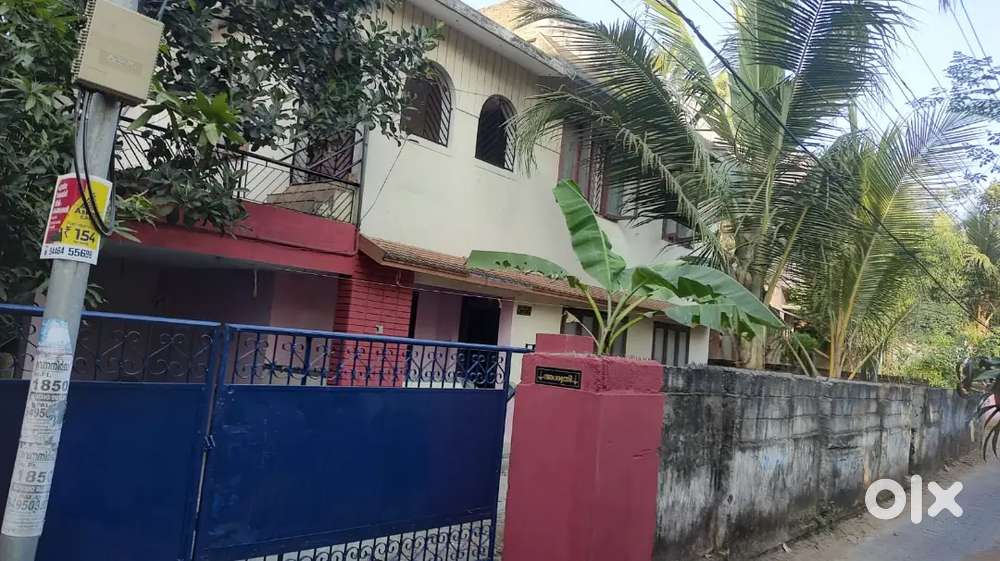 Commercial building for rent