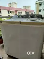 LG 6.5 kg washing machine for sale.
