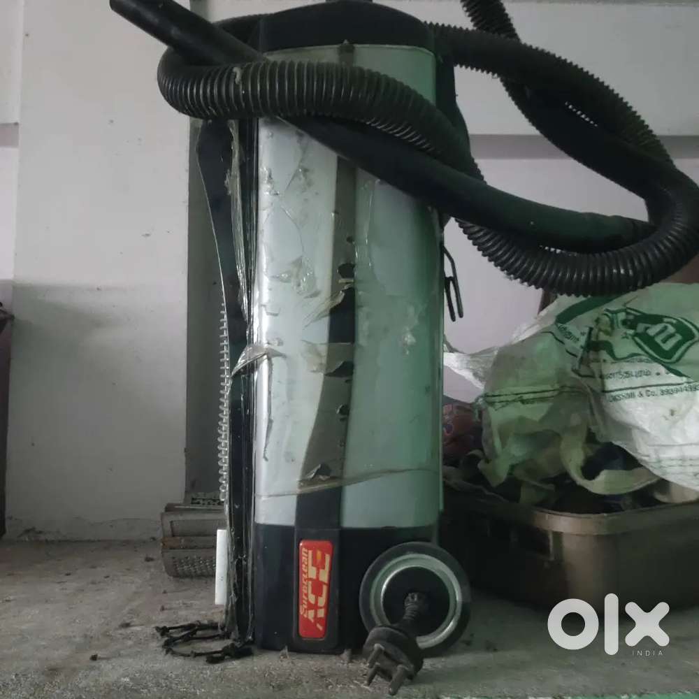Vacuum cleaner sale. Good condition