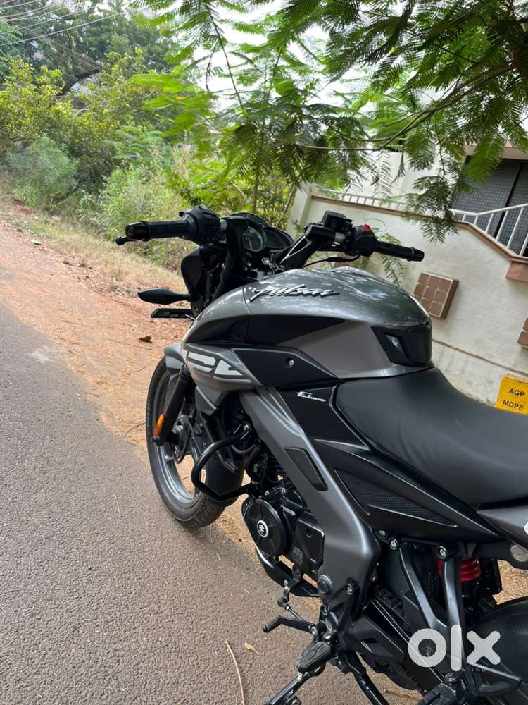 Bajaj pulsar NS125