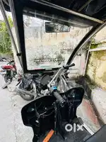 yatri Company E rickshaw