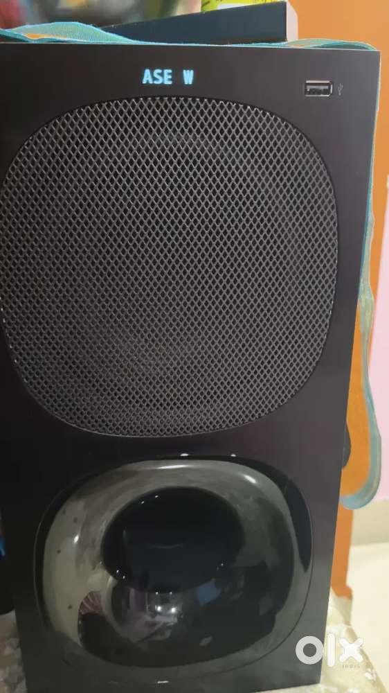 Sony sound bar good condition 2 months old