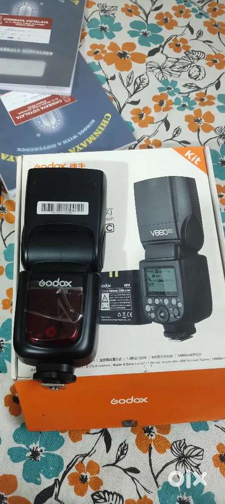 GODOX Ving V 860 II TTL Li-Ion Flash Kit for Canon Cameras (Black)