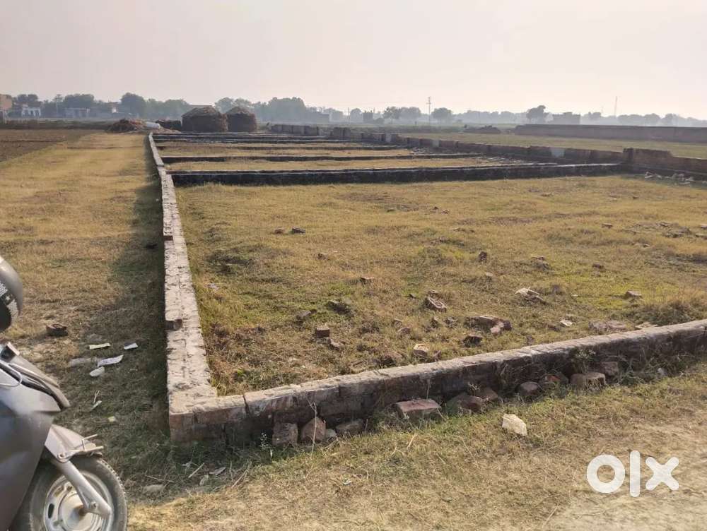 Rajatalab khajuri me prayagraj highway se matra duri par