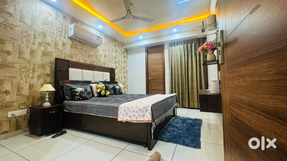 3 BHK STELLAR  HOMES TOP FLOOR WITH ROOF RIGHT LUXURY MAKE 127 GAJ