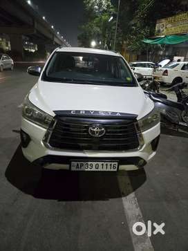 Toyota Innova Crysta 2019 Diesel 120000 Km Driven