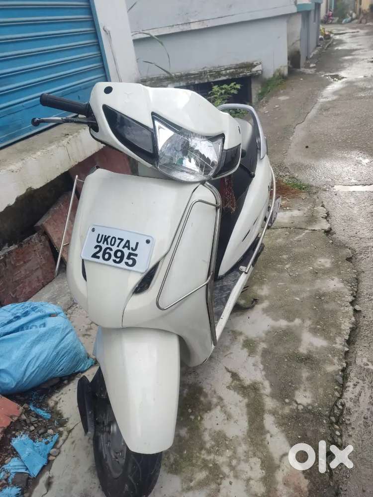 Activa 2011 model best condition