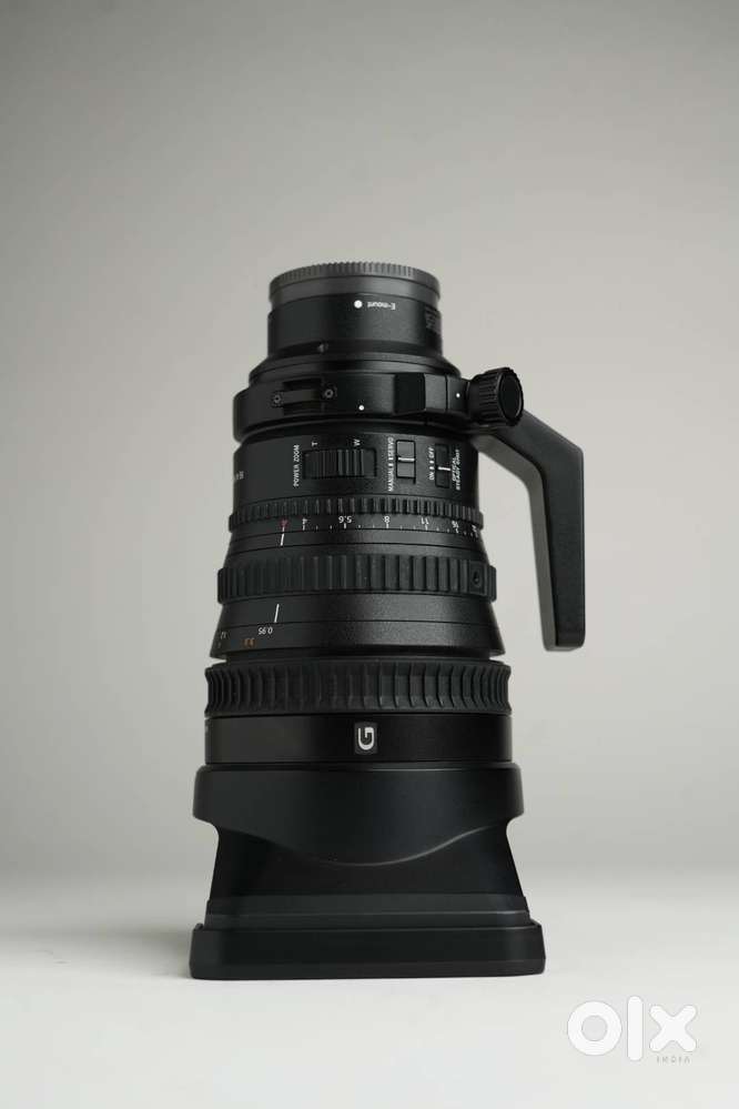 SONY 28 X 135 mm power zoom lens F4
