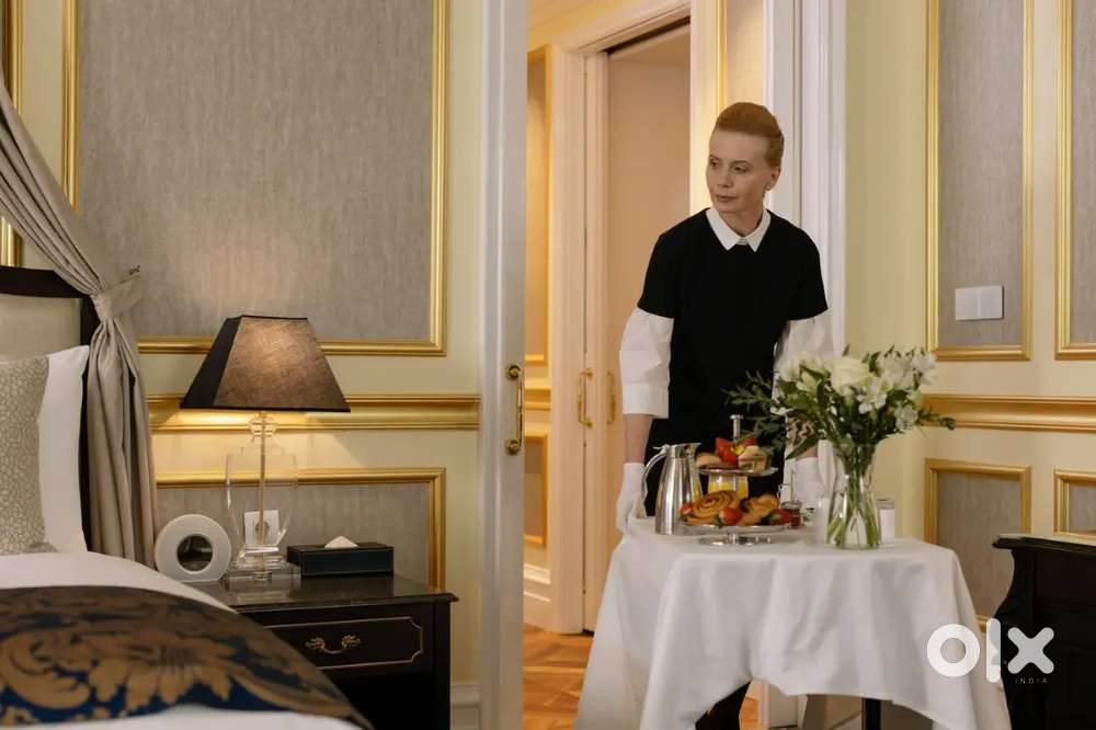 Job 5 Ster hotel Fodd service. Age Limit 18-40