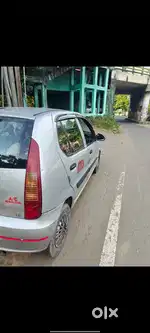 Driver wanted for red taxi