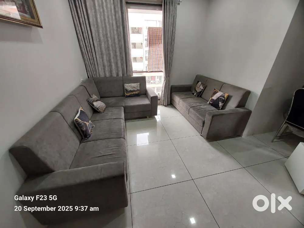 SOFA 8 SEATING