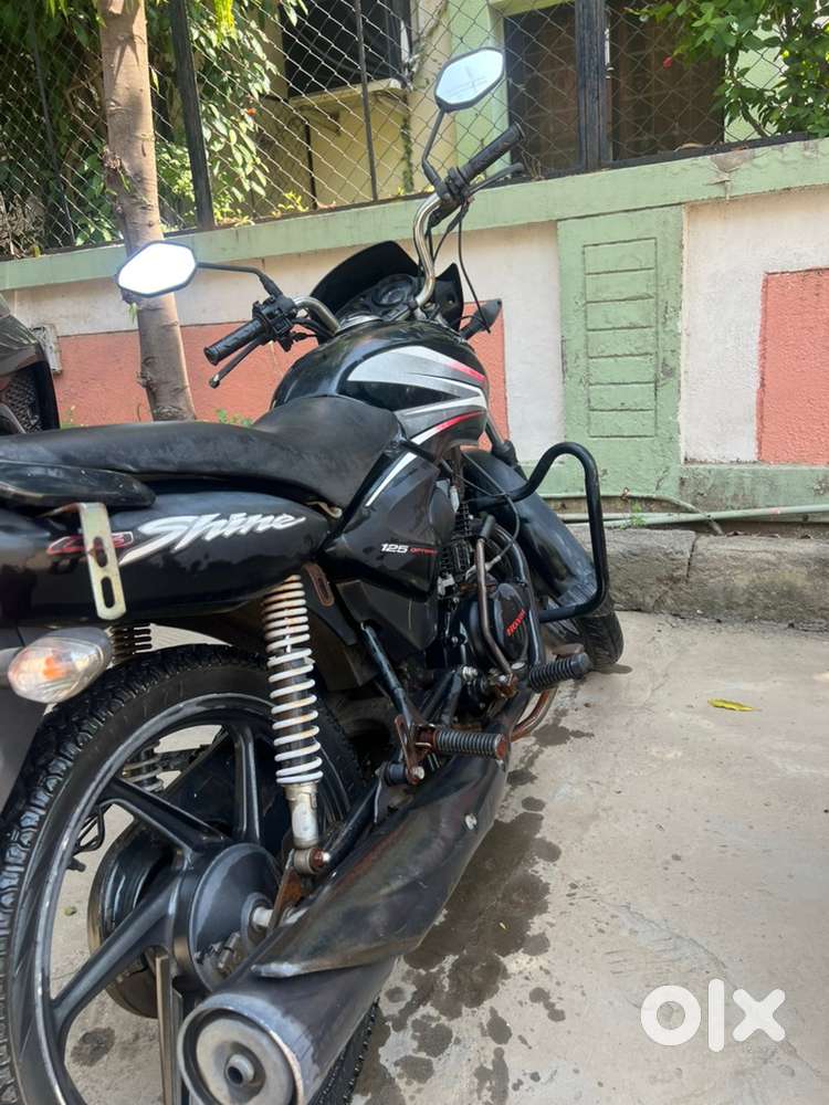 With 2 keys and perfect condition and ready for negotiation