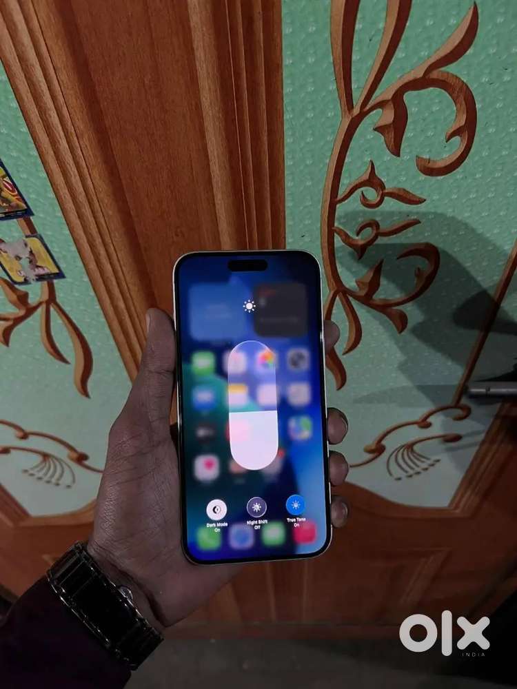 Get I phone 16 good condition genuine price in your budget