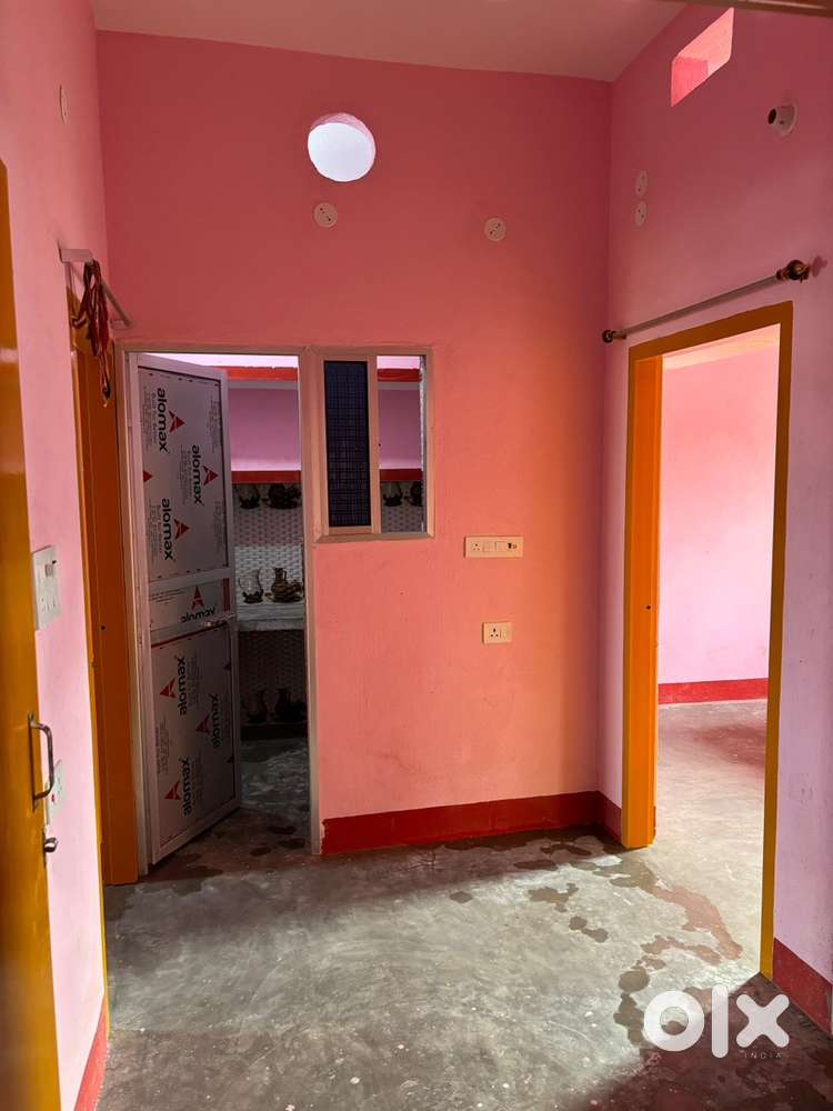 2BHK FLAT FOR FAMILY &Girls