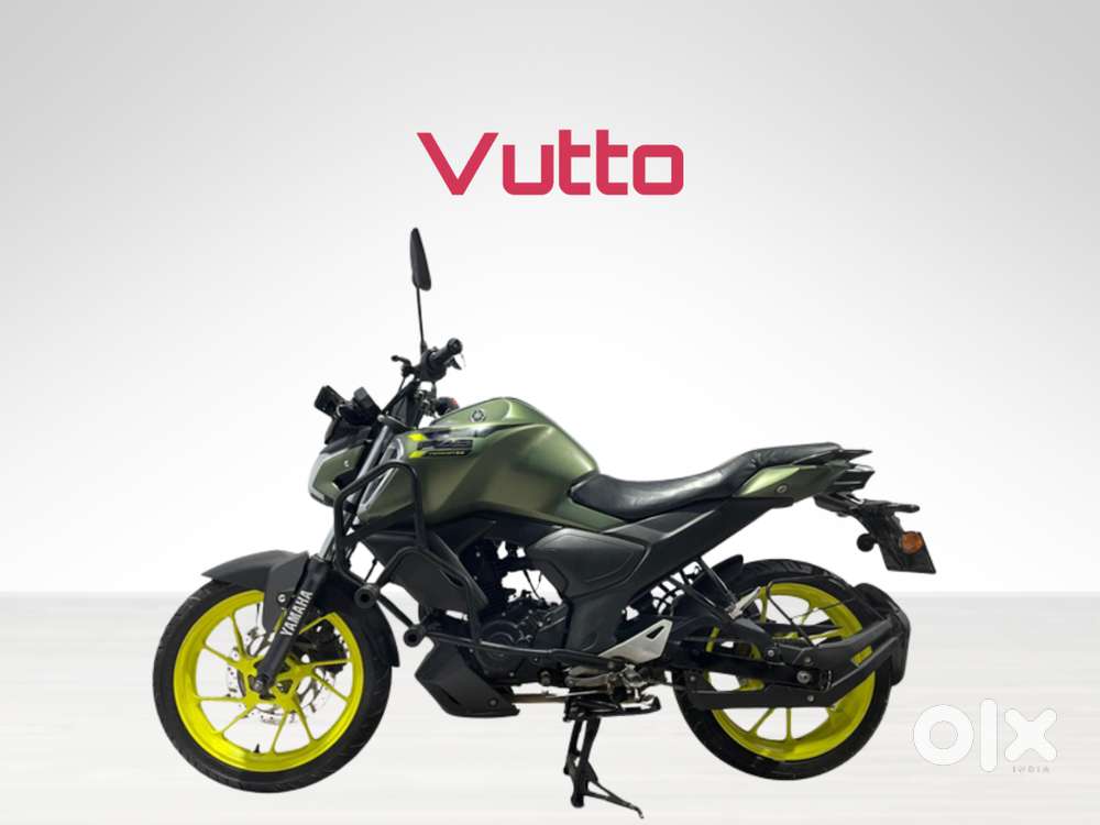 Yamaha FZS Fi V4 Deluxe (2538),  6MONTHS WARRANTY