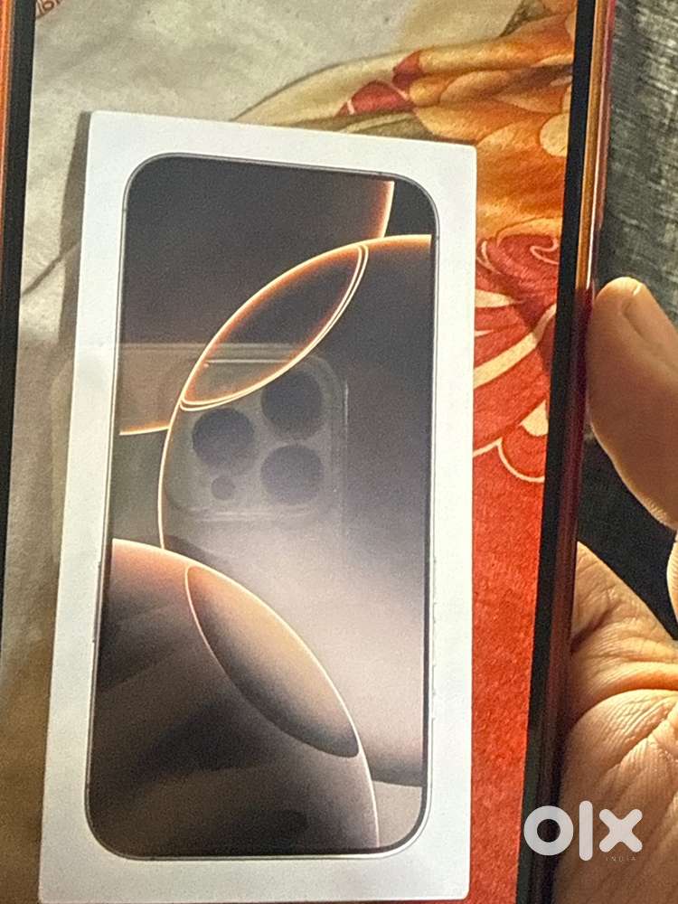 iPhone 16 pro max 8 ,256 ,99 cycle